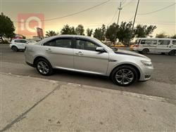 Ford Taurus